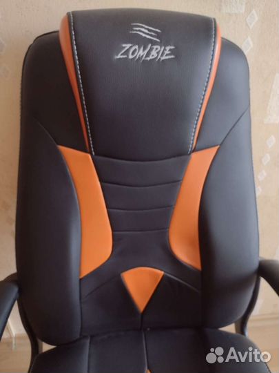 Кресло компьютерное игровое Zombie 8
