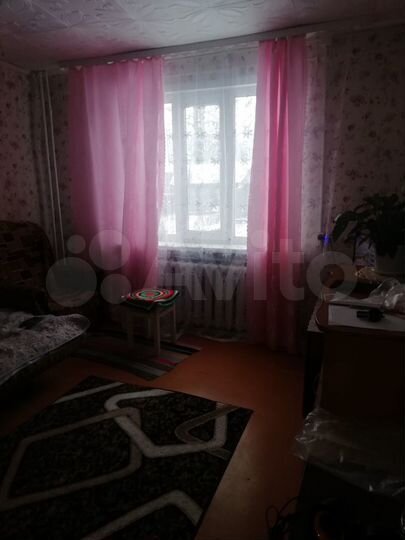 3-к. квартира, 50 м², 1/2 эт.