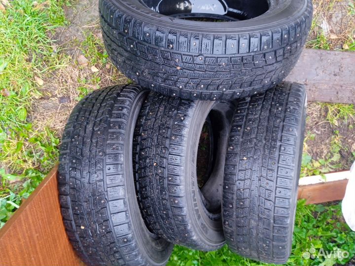 Dunlop SP Winter Ice 01 195/65 R15