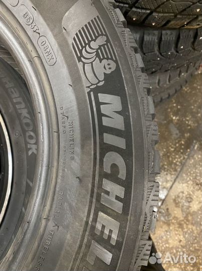 Michelin X-Ice North 4 225/65 R17