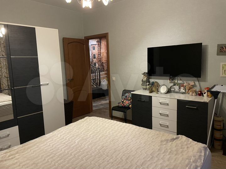 2-к. квартира, 65 м², 6/8 эт.