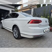 Volkswagen Passat 1.4 AMT, 2016, 94 300 км, с пробегом, цена 2 490 000 руб.