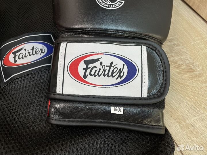 Боксерские перчатки Fairtex