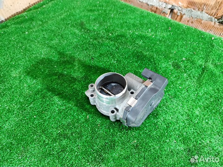 Дроссельная заслонка Volkswagen Passat B6 2.0FSI