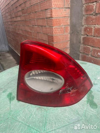 Задний фонарь на ford focus 2 седан