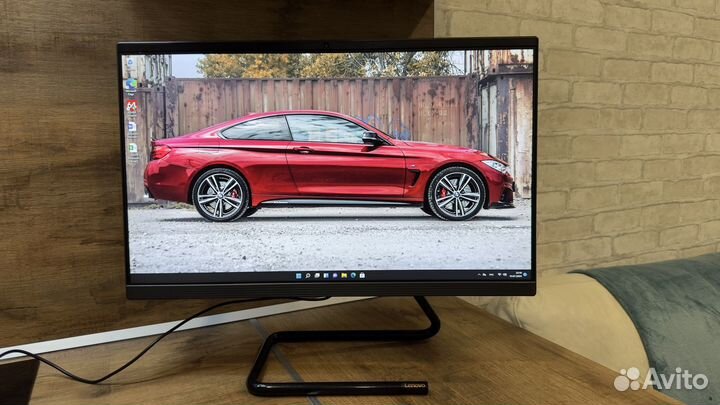 Моноблок 24 Lenovo IPS i3-8145U DDR4-8 SSD/HDD