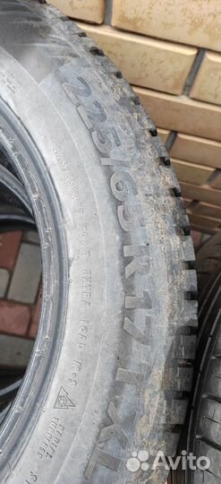 Continental IceContact 2 SUV 225/65 R17 106T