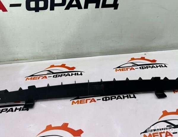 Кронштейн бампера передний Peugeot 407 седан