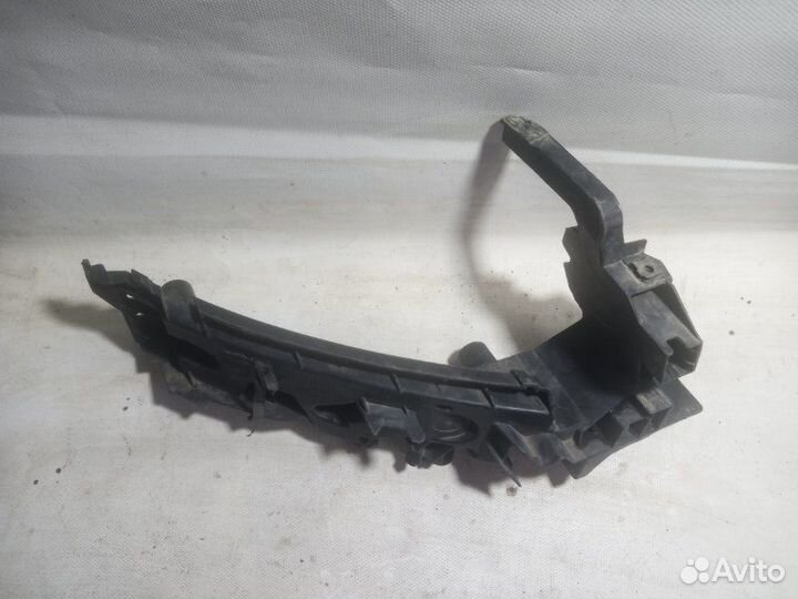 Крепление фары переднее правое Audi Q5 8R 2010