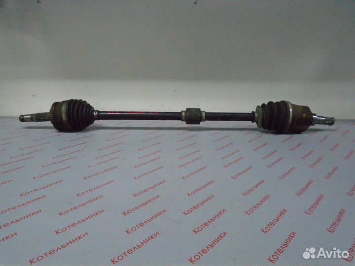 Nissan 39100-AU315 Вал приводной, правый