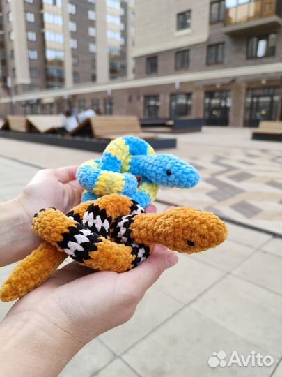 Вязаная мягкая игрушка Змея