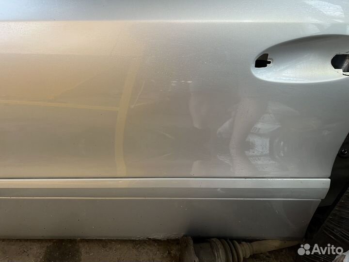 Дверь водительская левая MB W211