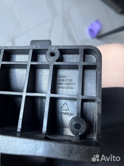 Подставка для телевизора Samsung MU6100U