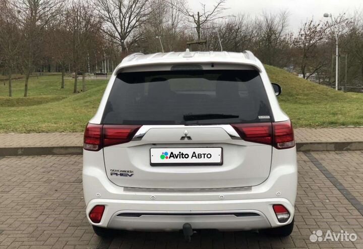 Mitsubishi Outlander 2.4 AT, 2019, 104 000 км