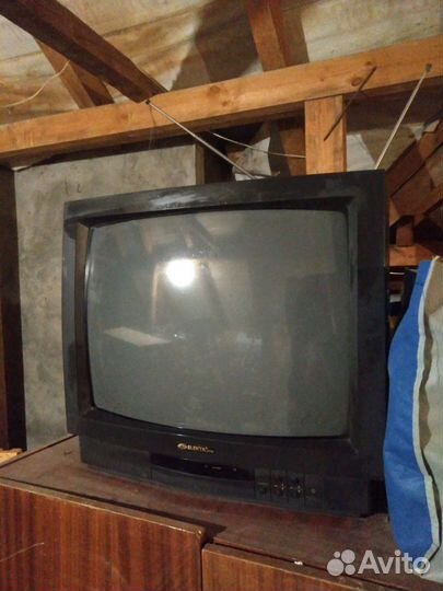 Телевизор ламповый