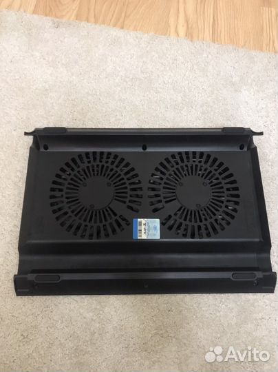 Подставка с охлаждением