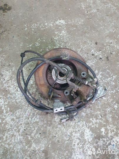 Ступица задняя правая Nissan Primera QP12 QG18DE