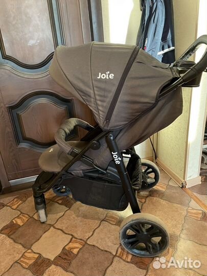 Прогулочная коляска joie