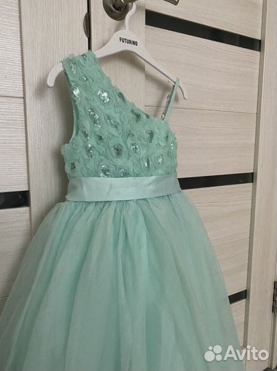 Платье нарядное размер 110 Acoola