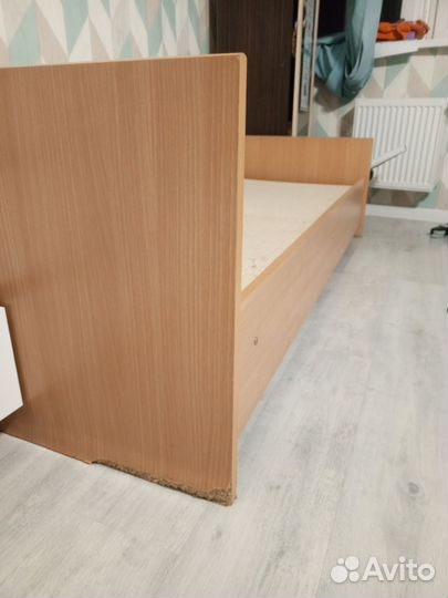 Кровать без матраса бу