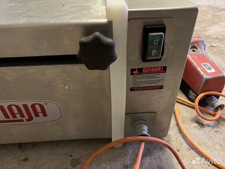 Шкуросъемная машина для Рыбы Maja TEM 100