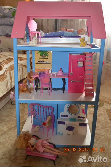 Деревянный кукольный домик трехэтажный