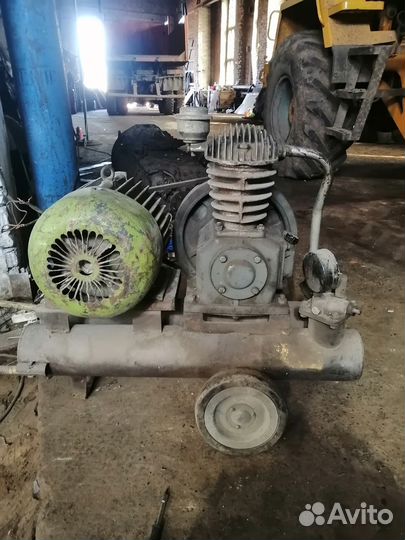 Воздушный компрессор