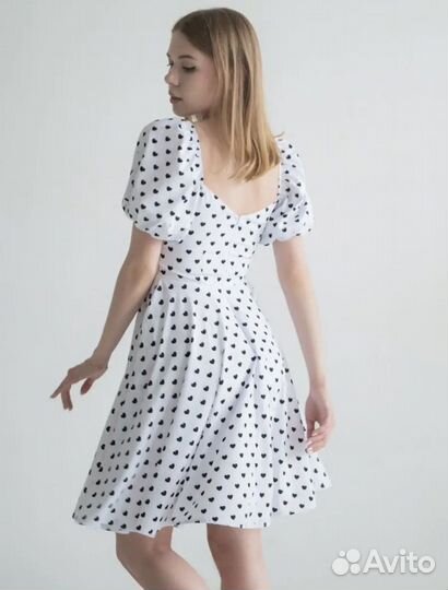 Платье женское в сердечко белое беби-долл