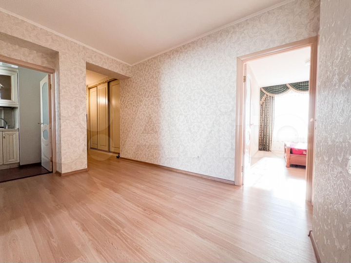 3-к. квартира, 76 м², 8/9 эт.