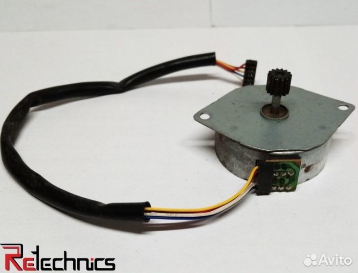 Двигатель шаговый EM-183 42SIN-15dcnp