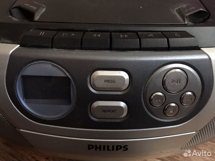 Магнитола Philips CD SoundMachine AZ1017