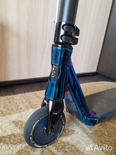 Трюковый самокат Lucky