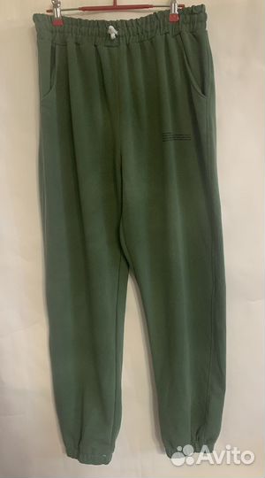 Костюм спортивный 52 размер новый