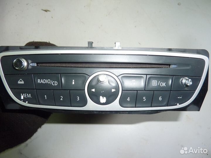 Renault Megane3 Fluence магнитола