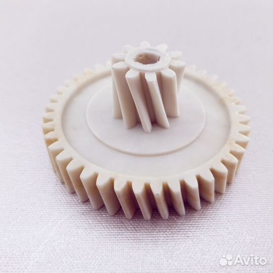 Шестерня Philips HR2708-14 средняя