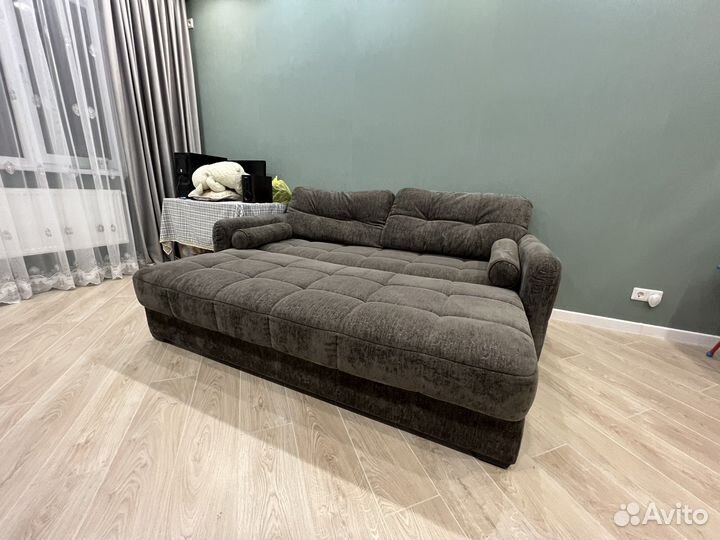 Диван мягкий