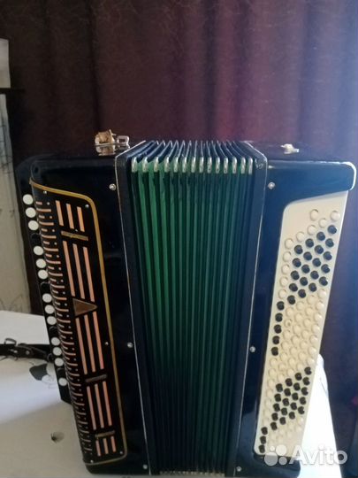 Продаю баян