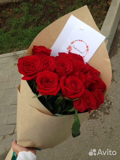 Букет красных роз с доставкой