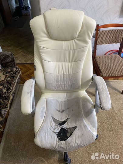 Перетяжка мебели мягкой обивка и ремонт диванов