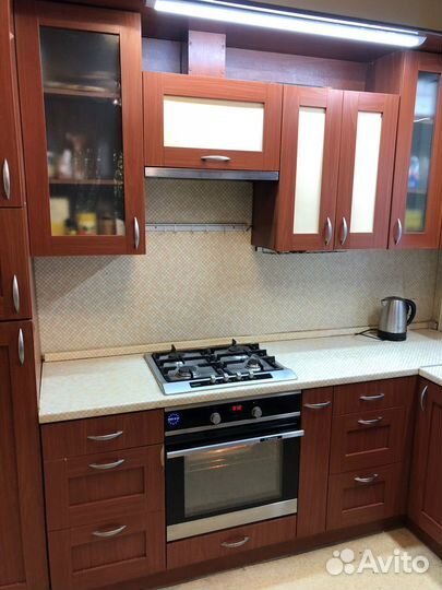 Продам кухонный гарнитур бу