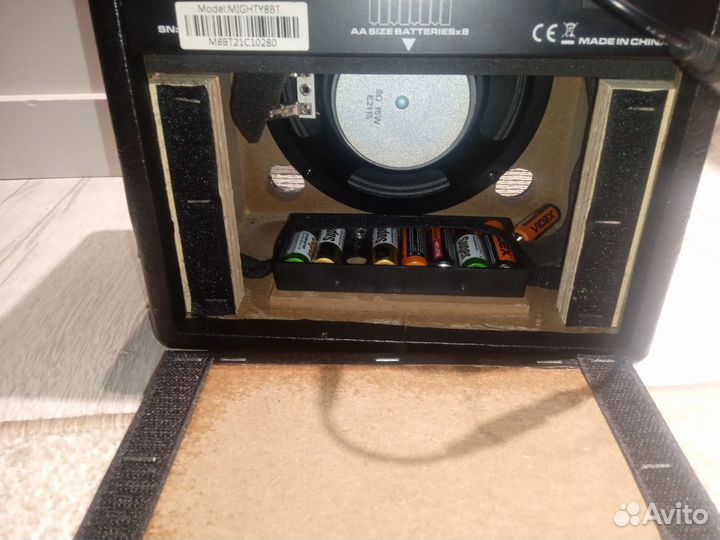 Гитарный комбоусилитель