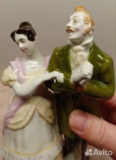 Фарфоровая статуэтка Маниловы лфз