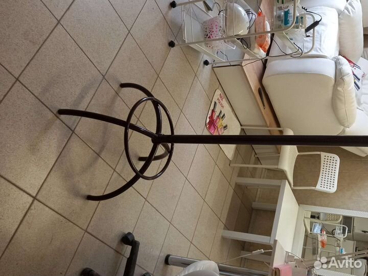 Вешалка напольная