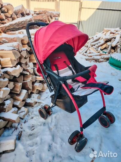 Прогулочная коляска