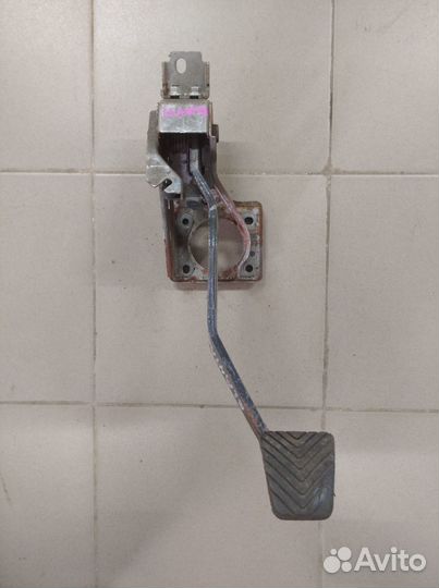 Педаль тормоза Hyundai Elantra 4HD