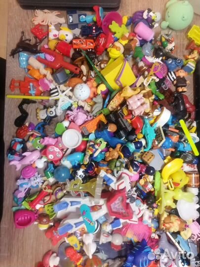 Игрушки из киндера и др