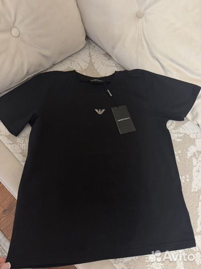 Футболка emporio Armani