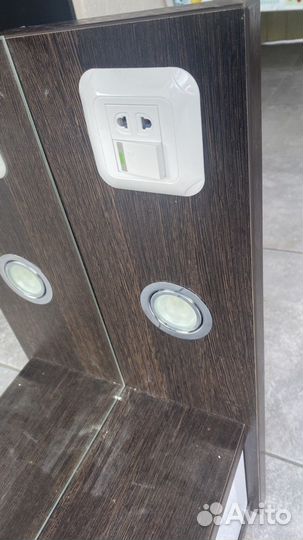 Полка в ванную с зеркалом бу