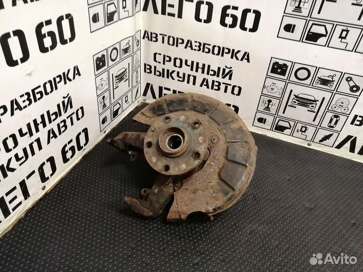 Кулак поворотный передний правый Skoda Octavia A5