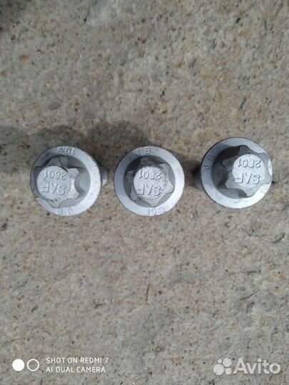 Болт ступици schmitz